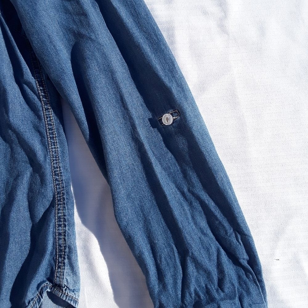 Wet Seal Chambray top - Picture 7 of 10